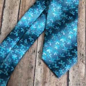 Van Heusen Blue Floral Men’s Tie